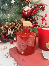 Χριστουγεννιάτικο σετ κεριού με αρωματικό χώρου σε γιορτινό κόκκινο χρώμα3